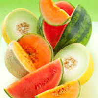 خوردن هندوانه و خربزه همراه غذا، ممنوع