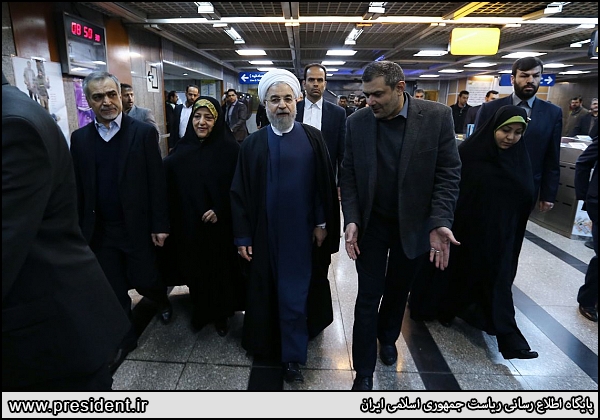 حضور دکتر روحانی در مترو